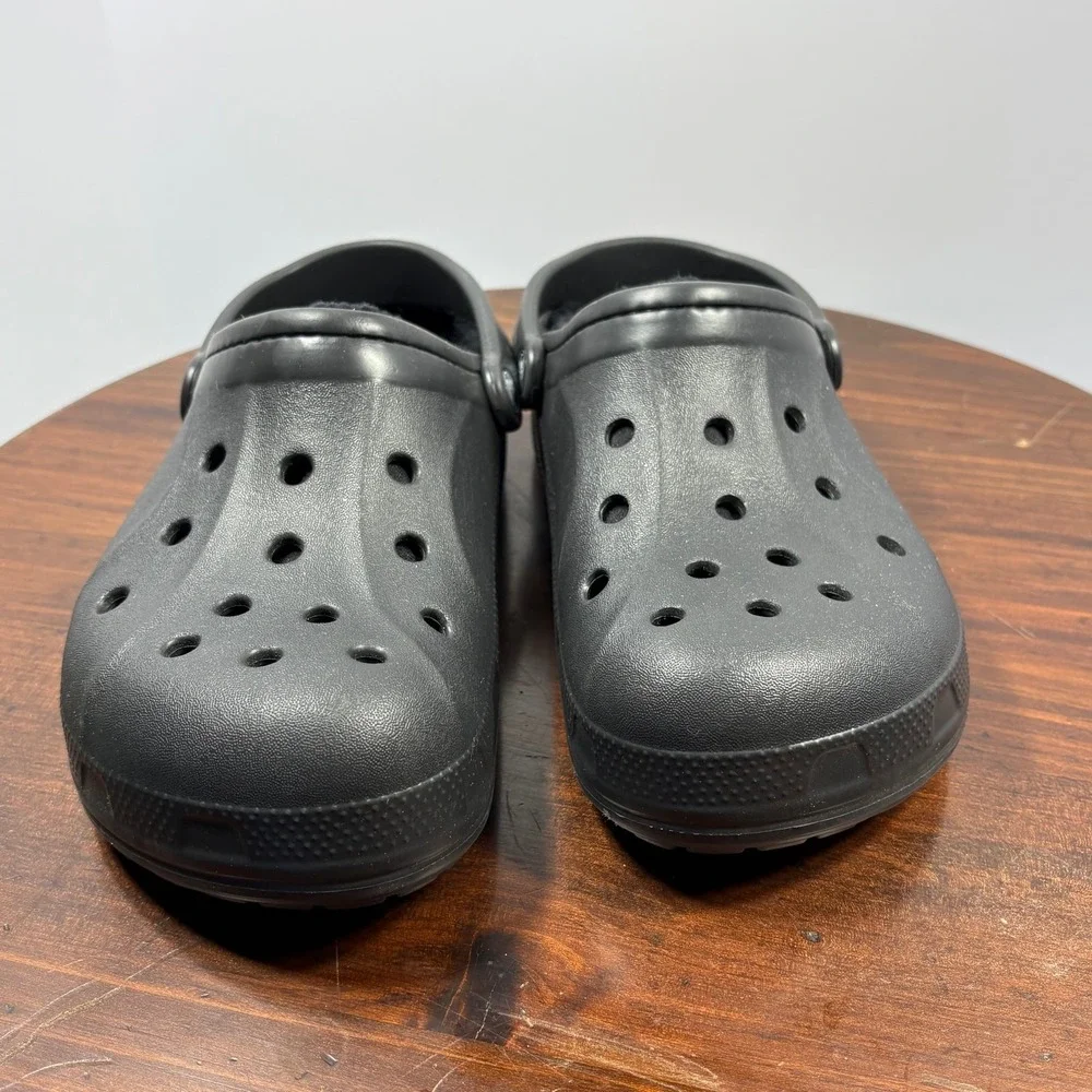 Crocs Classic Lined Clog Sandals M8 W10 Gray Fuzzy Liner Casual Dual Comfort‎